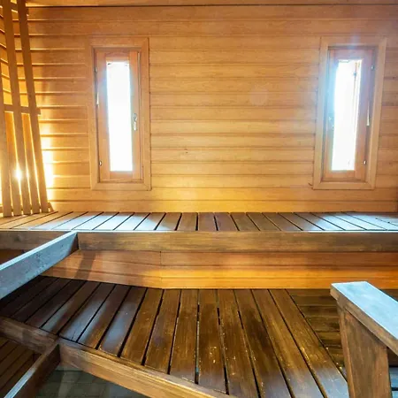 Kaepylinna A - 9 Hloe, Himos Laensihuippu Ski-inout * Jämsä