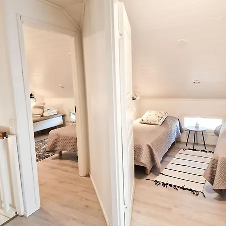 Kaepylinna A - 9 Hloe, Himos Laensihuippu Ski-inout Jämsä